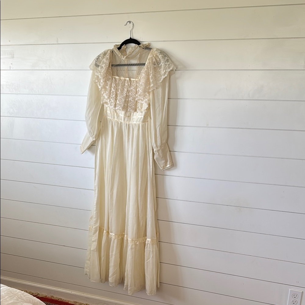 Vintage 70s Wedding Dress